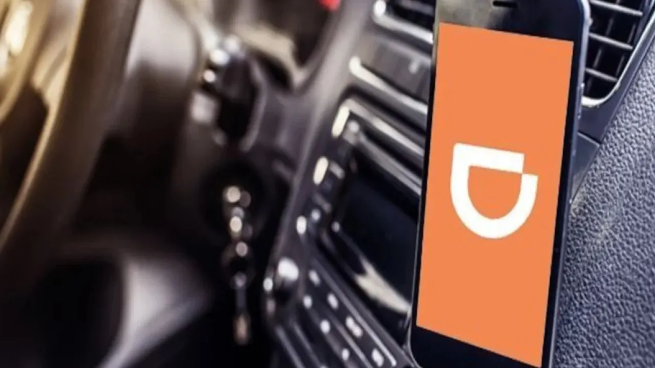 Reunión con propietarios de taxis, remises y prestaciones digitales de transporte