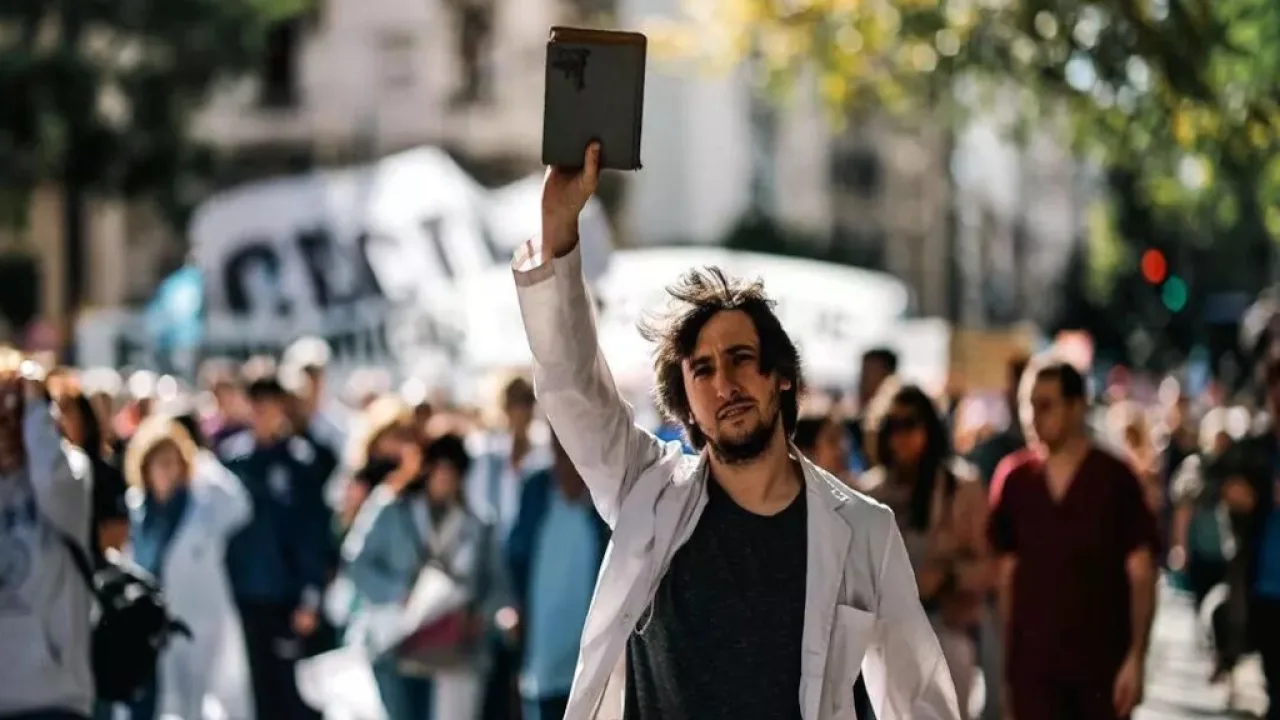 Gremios docentes y no docentes de Universidades Nacionales hacen paro de actividades