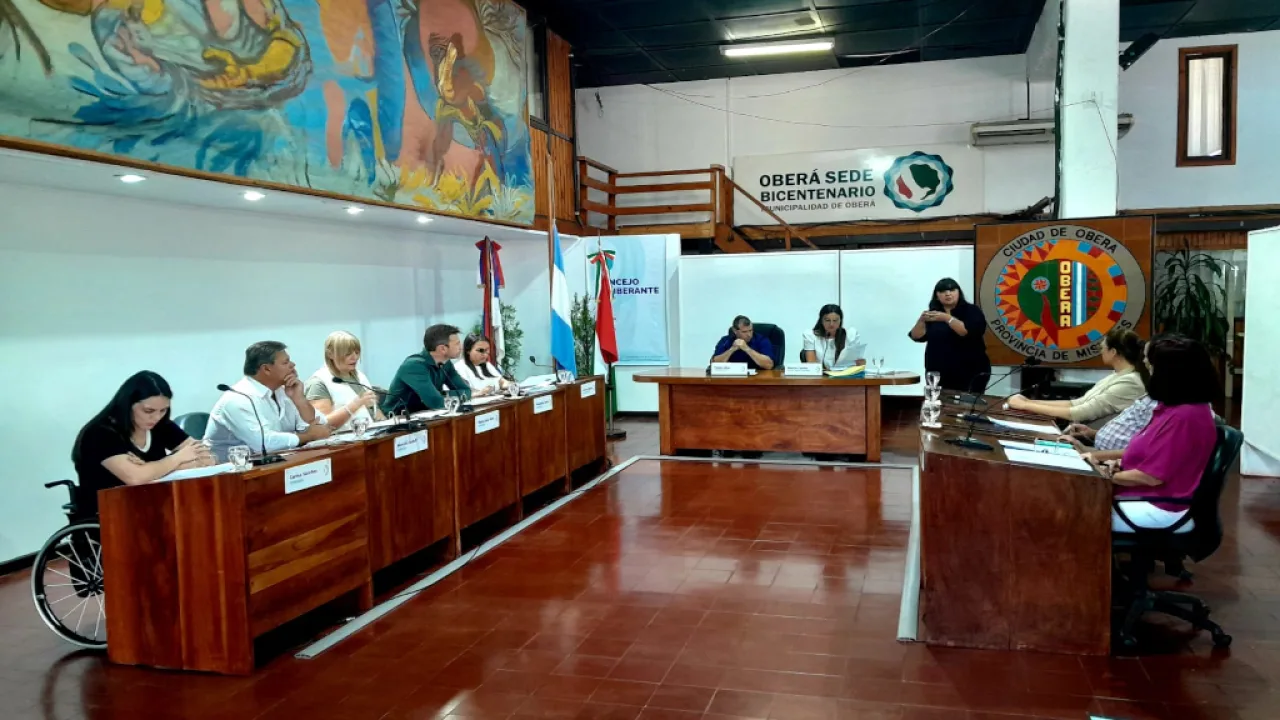 Archivan expedientes del sistema de estacionamiento medido y avanza en reconocimiento a veteranos de Malvinas
