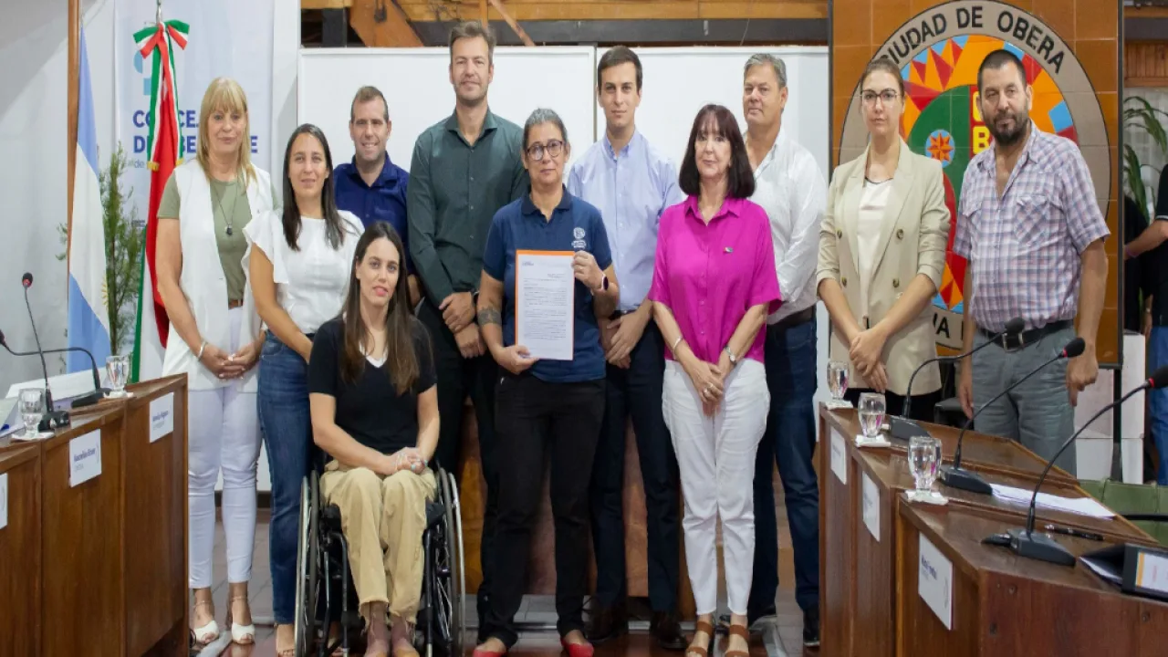 Aprueba modificación del estatuto del personal municipal