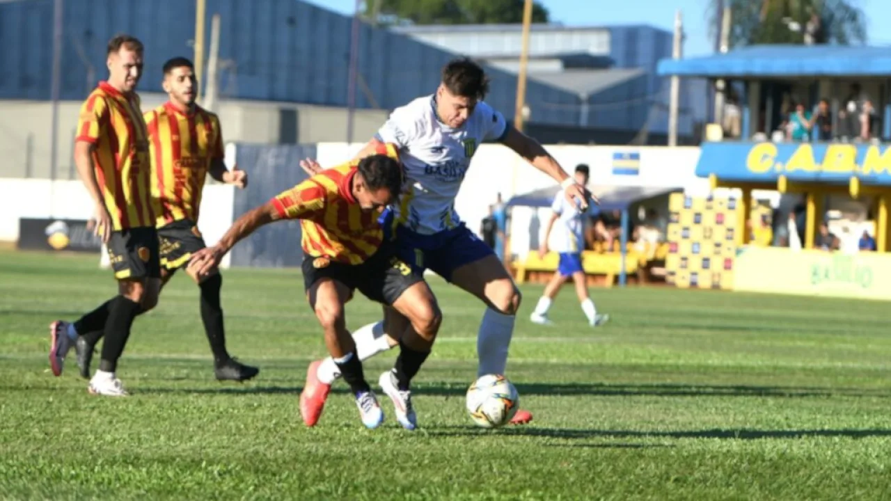 Mitre venció a Sarmiento 1-0 en su debut como local
