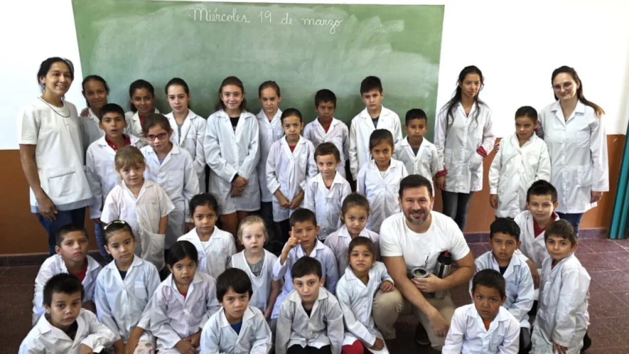 Misiones invierte en educación, Picada Tarumá celebra su nueva escuela