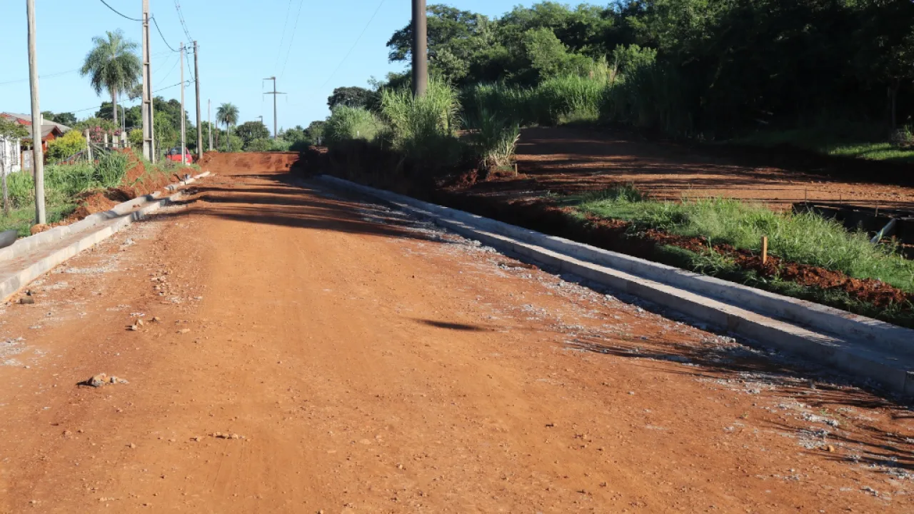 Avanza la construcción de cordón cuneta en barrio copisa
