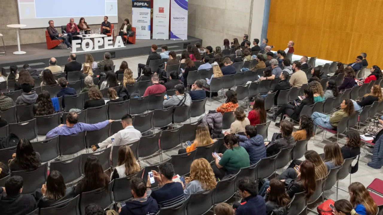 Llega el 14° Congreso de periodismo multiplataforma con foco en IA