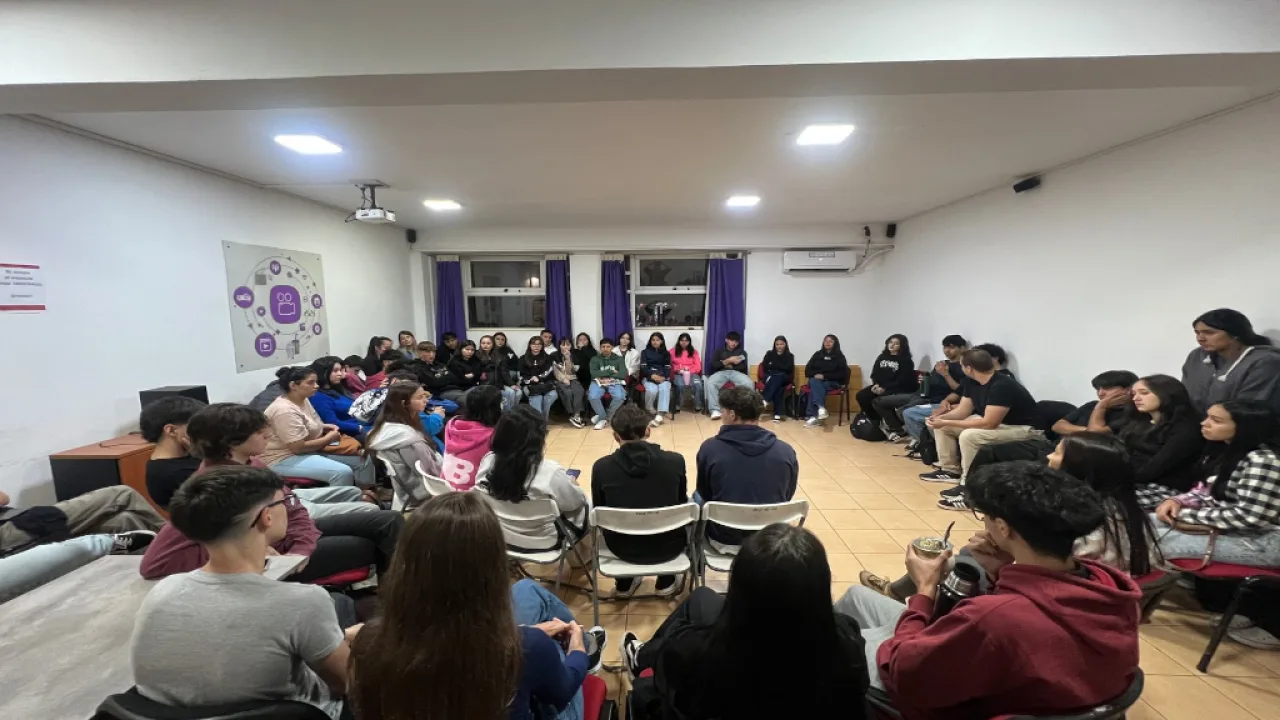 Más de 60 estudiantes se unen para formar el centro de estudiantes