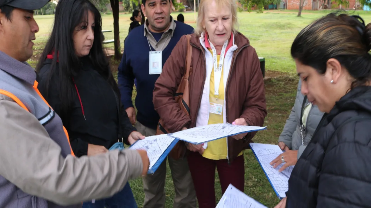 Campaña de descacharrización y eliminación de criaderos del dengue