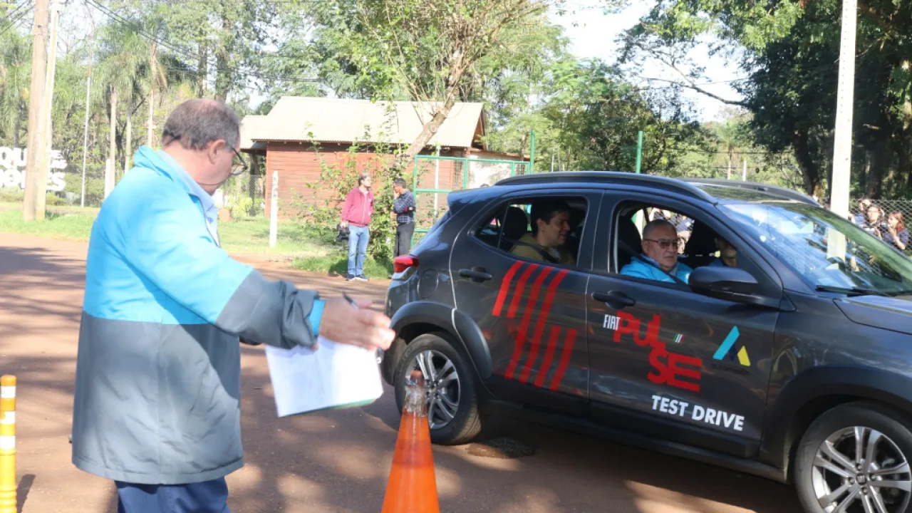 Se desarrolló la actividad "Jóvenes al volante", una experiencia enriquecedora para futuros conductores