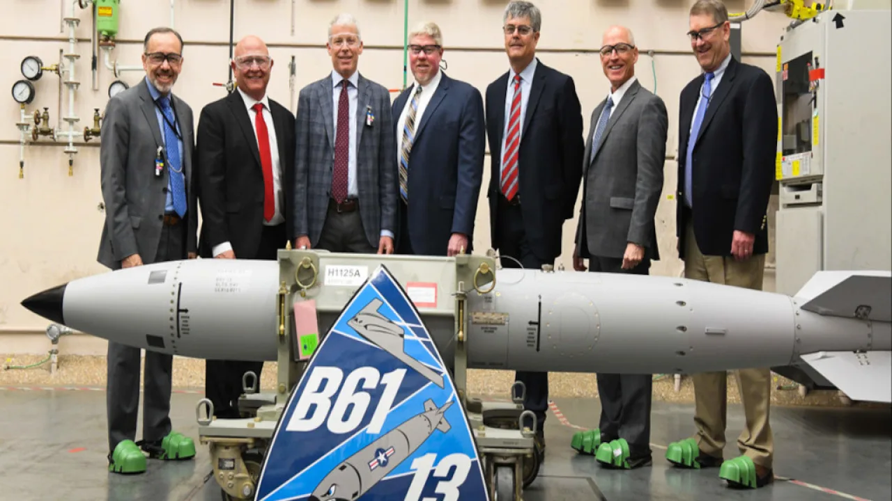 EE.UU. finaliza su bomba nuclear más innovadora