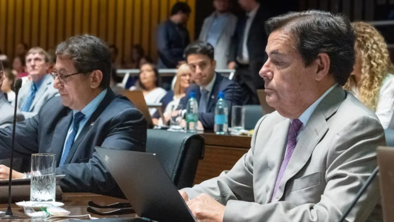 La nueva ley impulsada por Rovira integra la IA en los todos los niveles de la educación