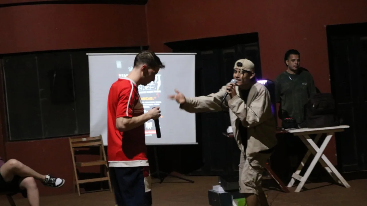 Leo Márquez salio campeón en las batallas de freestyle que se ralizaron en el parque de las Naciones