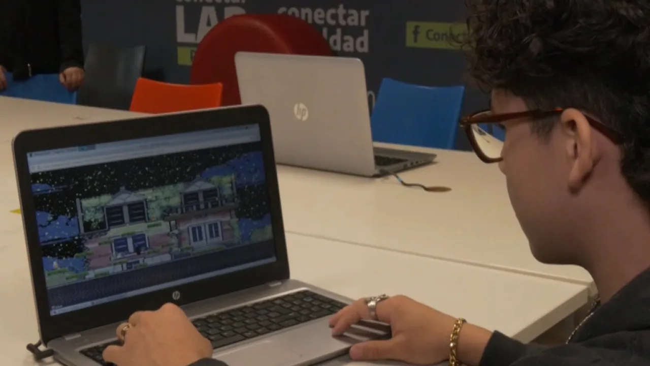 Estudiantes misioneros crearon un videojuego inspirado en la serie El Eternauta