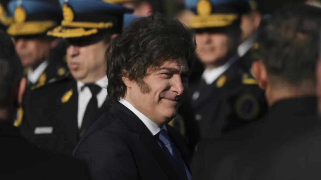 Milei prepara un decreto para modificar las funciones de la Gendarmería, Prefectura y la PSA