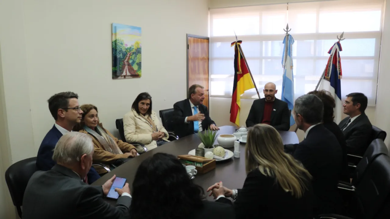 La colectividad alemana celebra 200 años de historia con entrega de placa recordatoria