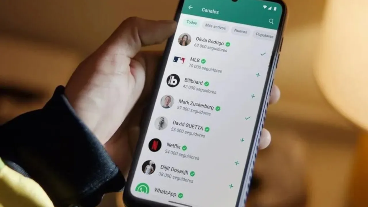 Cambios en WhatsApp, cómo funcionarán los anuncios en Estados y los canales pagos