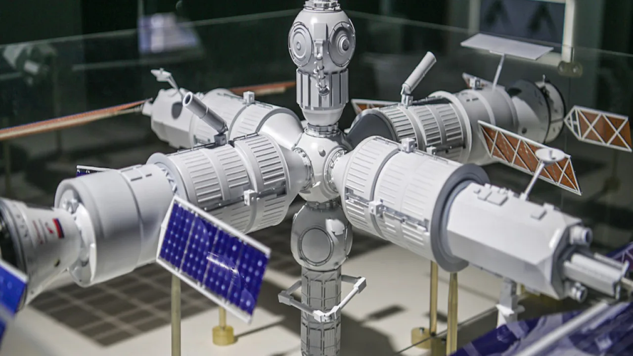 Rusia patenta una tecnología para lanzar drones desde una estación espacial