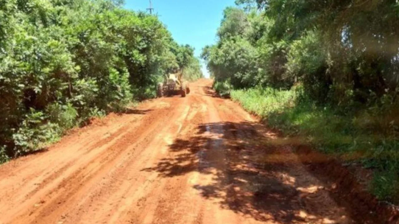 Labandoczka impulsa un fondo permanente para reparar caminos rurales en Misiones