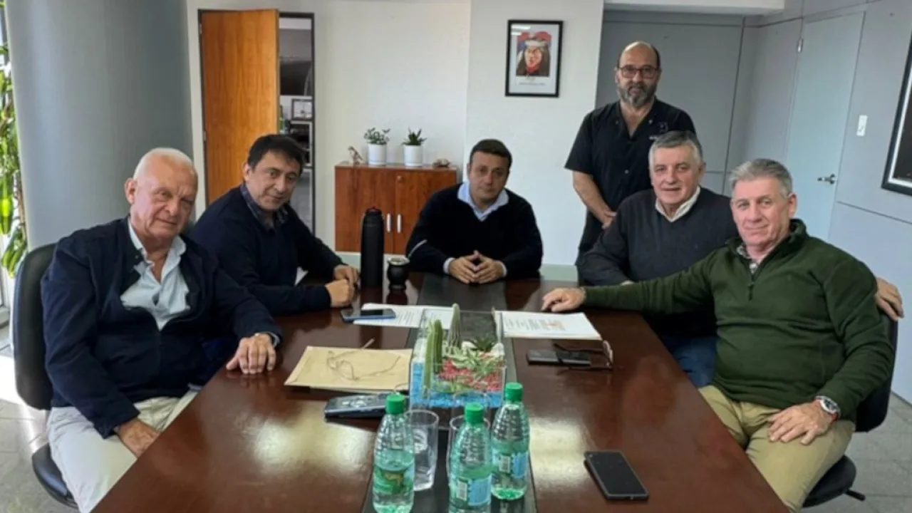 La Legislatura y el Colegio de Médicos avanzan en proyectos clave para el sistema de salud