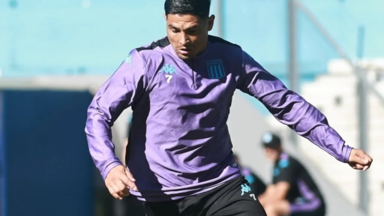 River lo espera: Maxi Salas dejó la práctica y se despidió de Racing