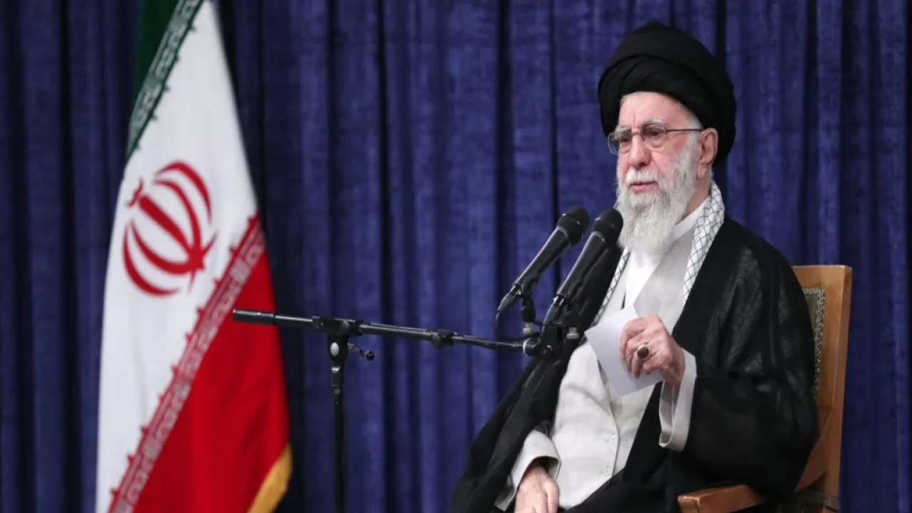 "Le alcanzará personalmente" ministro de Defensa israelí amenaza al líder supremo de Irán