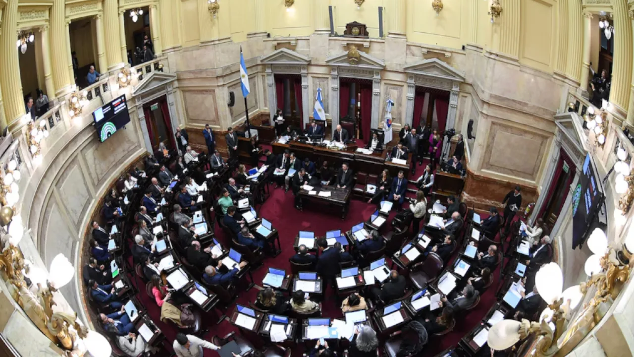 Se formalizó el rechazo del Congreso a un DNU y los decretos delegados de Javier Milei