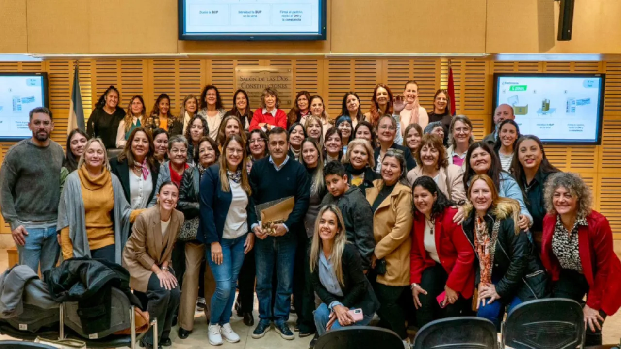Oscar Herrera Ahuad reafirma el modelo renovador ante concejalas del Frente Renovador