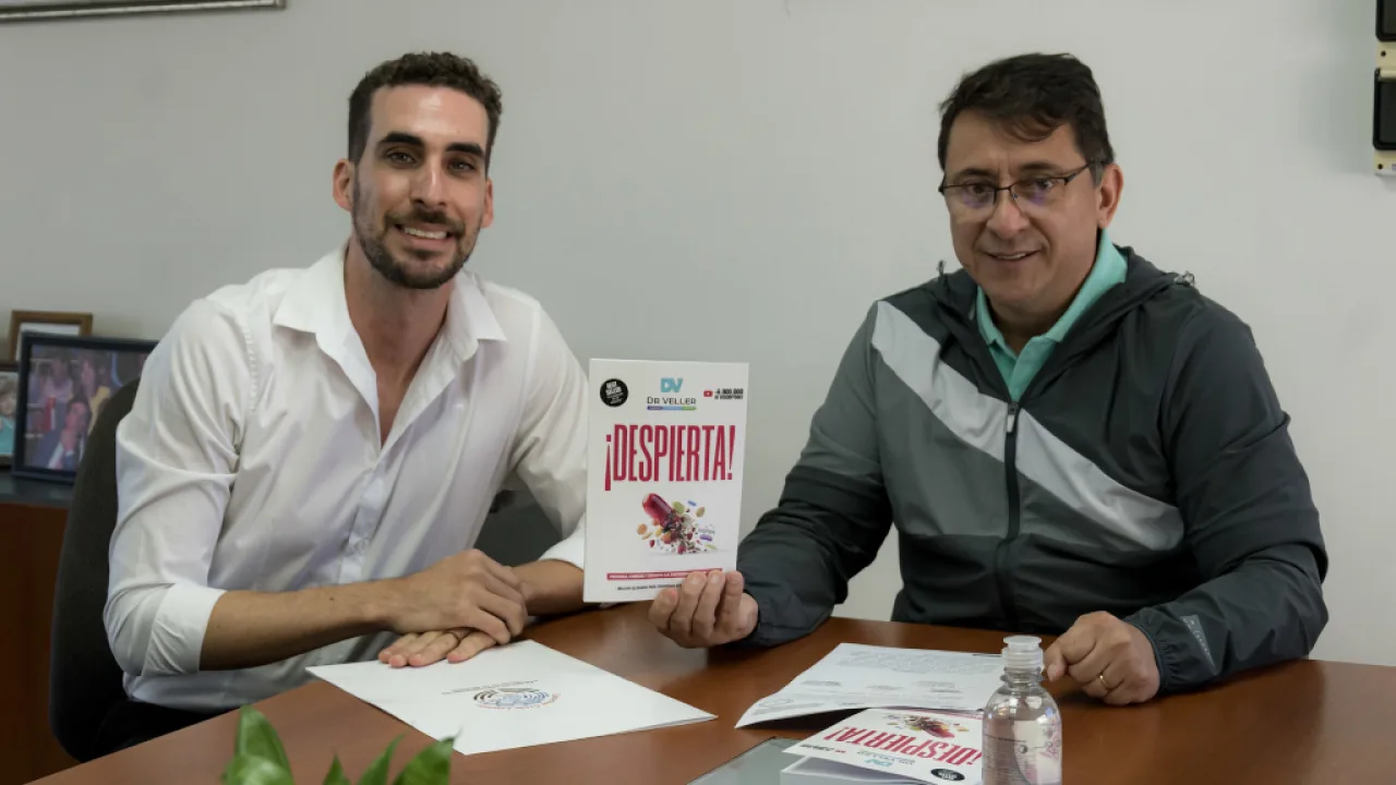 El vicepresidente de la Legislatura recibió a uno de los autores de “¡Despierta!”