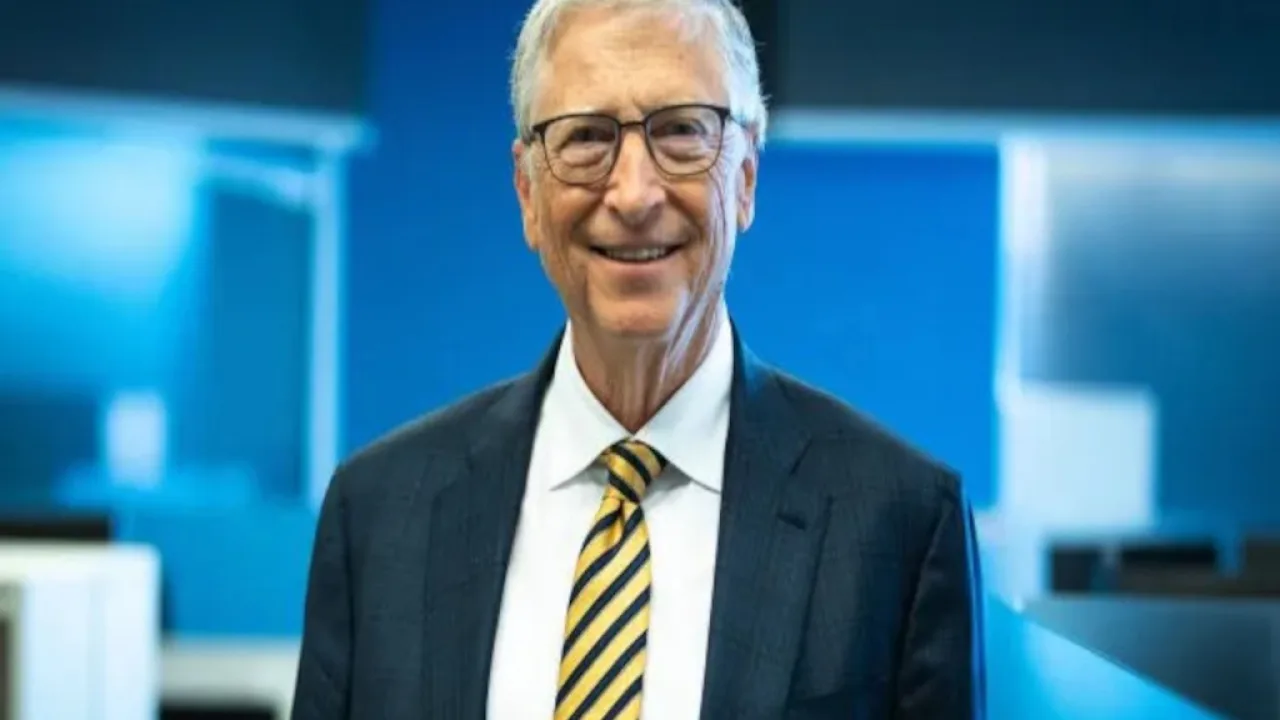 Bill Gates asegura que la IA no reemplazará a los médicos sino que "multiplicará su alcance"