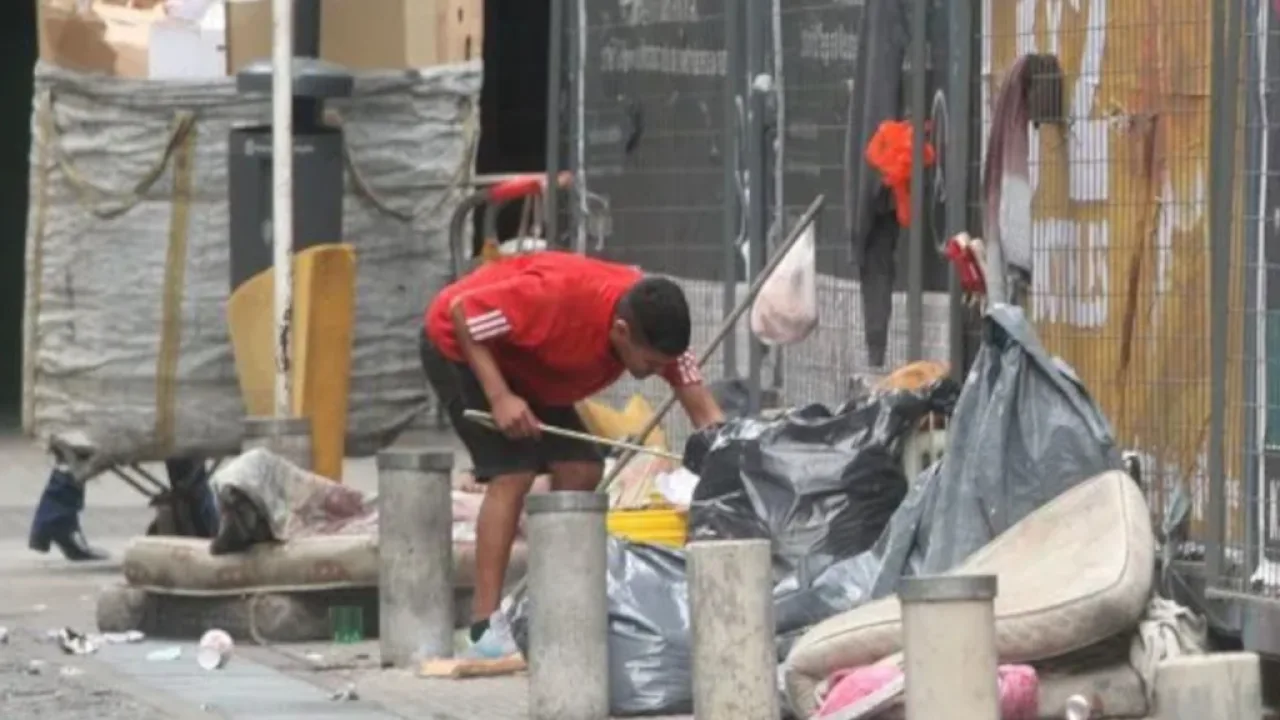 La pobreza cayó al 31,6% en el primer semestre
