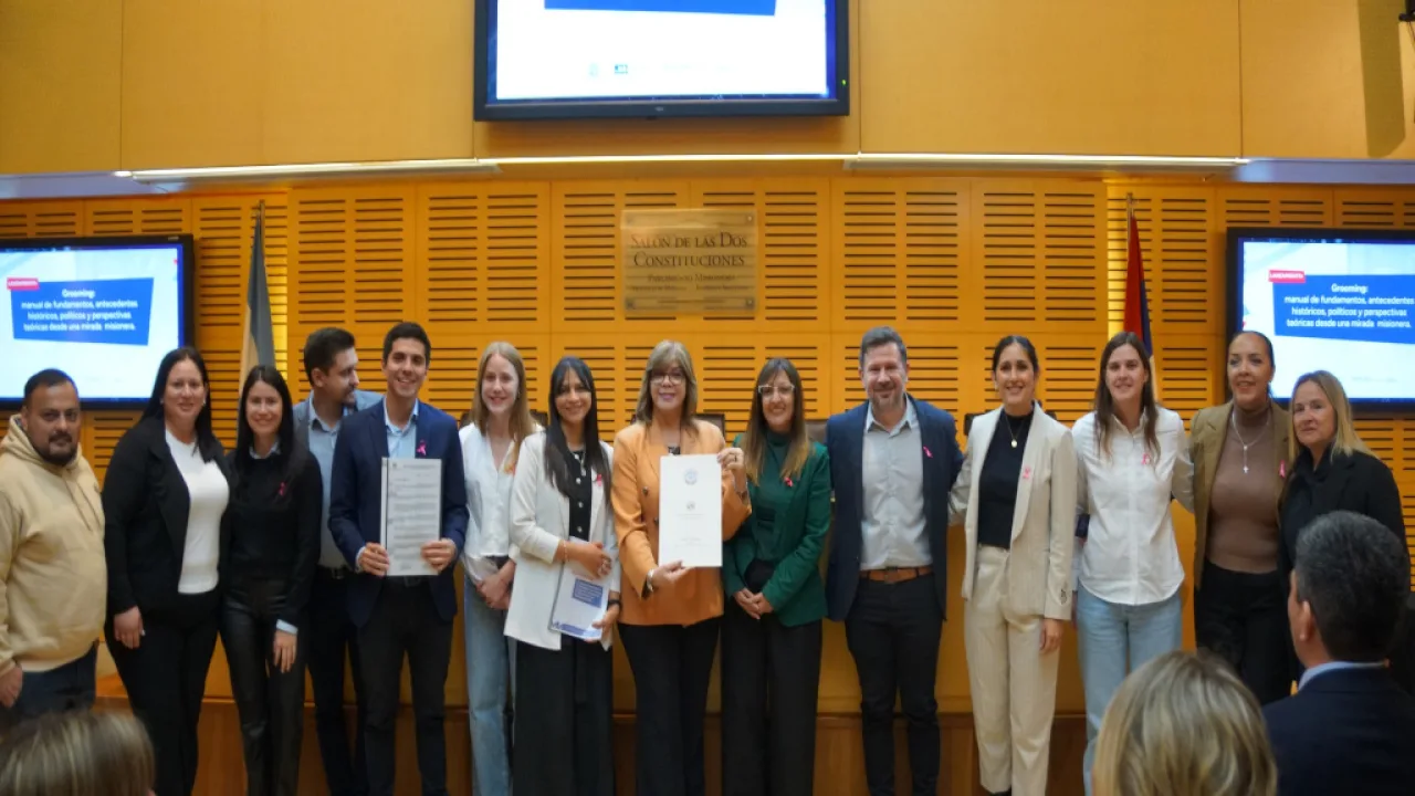 Presentaron en la Cámara de Representantes un manual sobre el acoso sexual en línea contra menores de edad