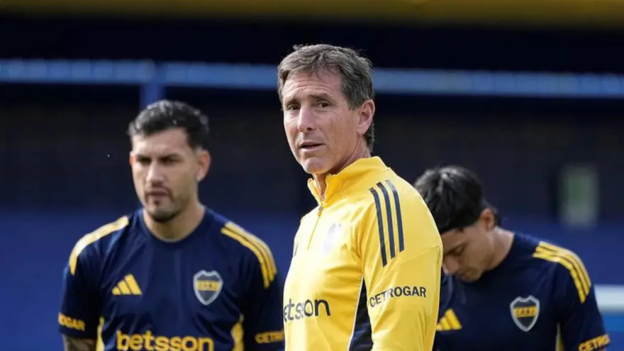 Claudio Úbeda continuará como director técnico de Boca en 2026
