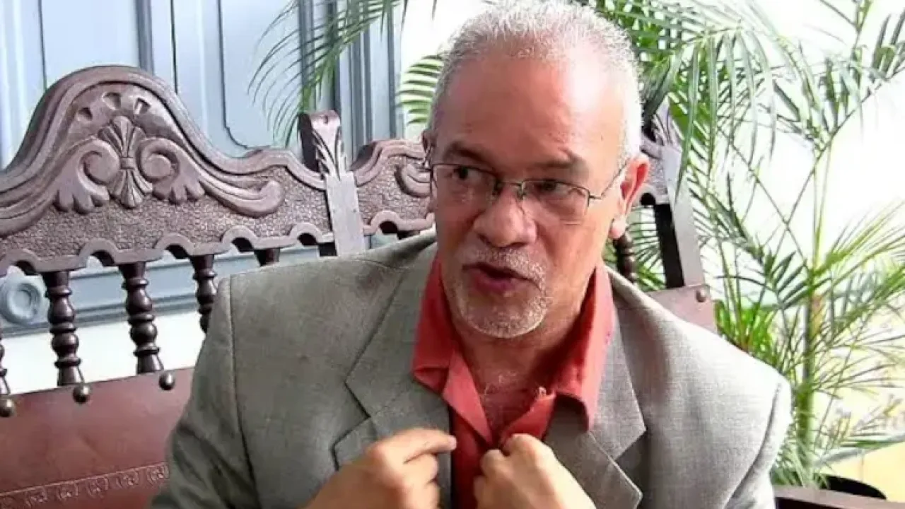¿Quién entregó a Maduro?, por Modesto Guerrero
