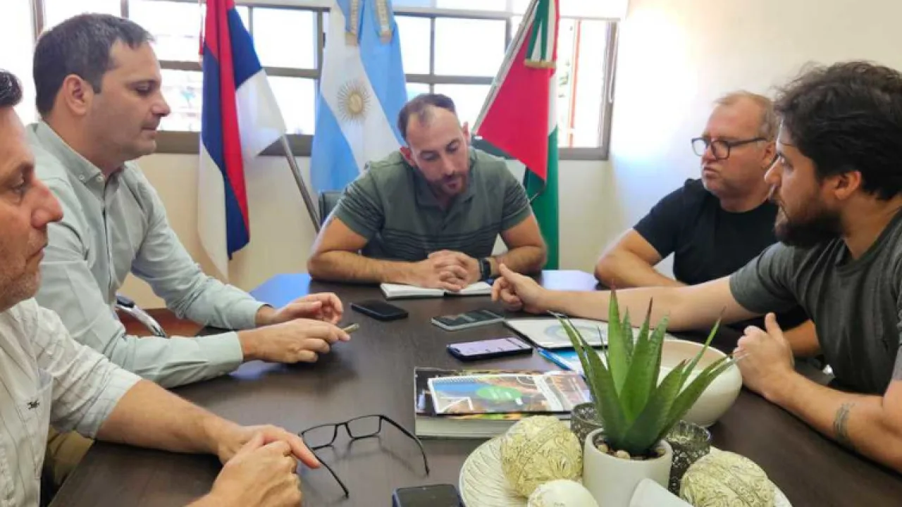 Presentaron una nueva app de remises obereña para competir con grandes plataformas