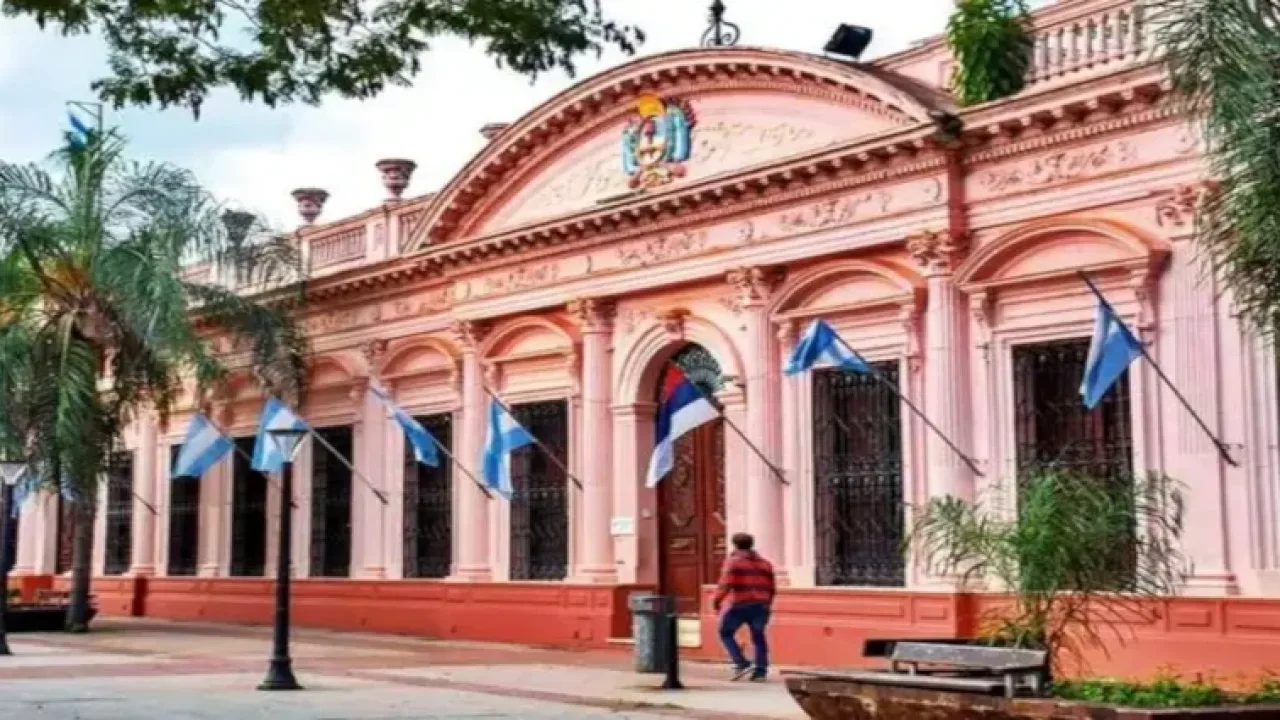 Passalacqua anunció que se extendió hasta diciembre de 2026 la suspensión de designaciones en planta permanente