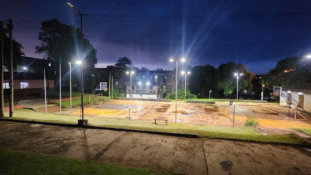 Mejoras en la iluminación del Barrio Krause a través del trabajo conjunto entre vecinos y Municipio