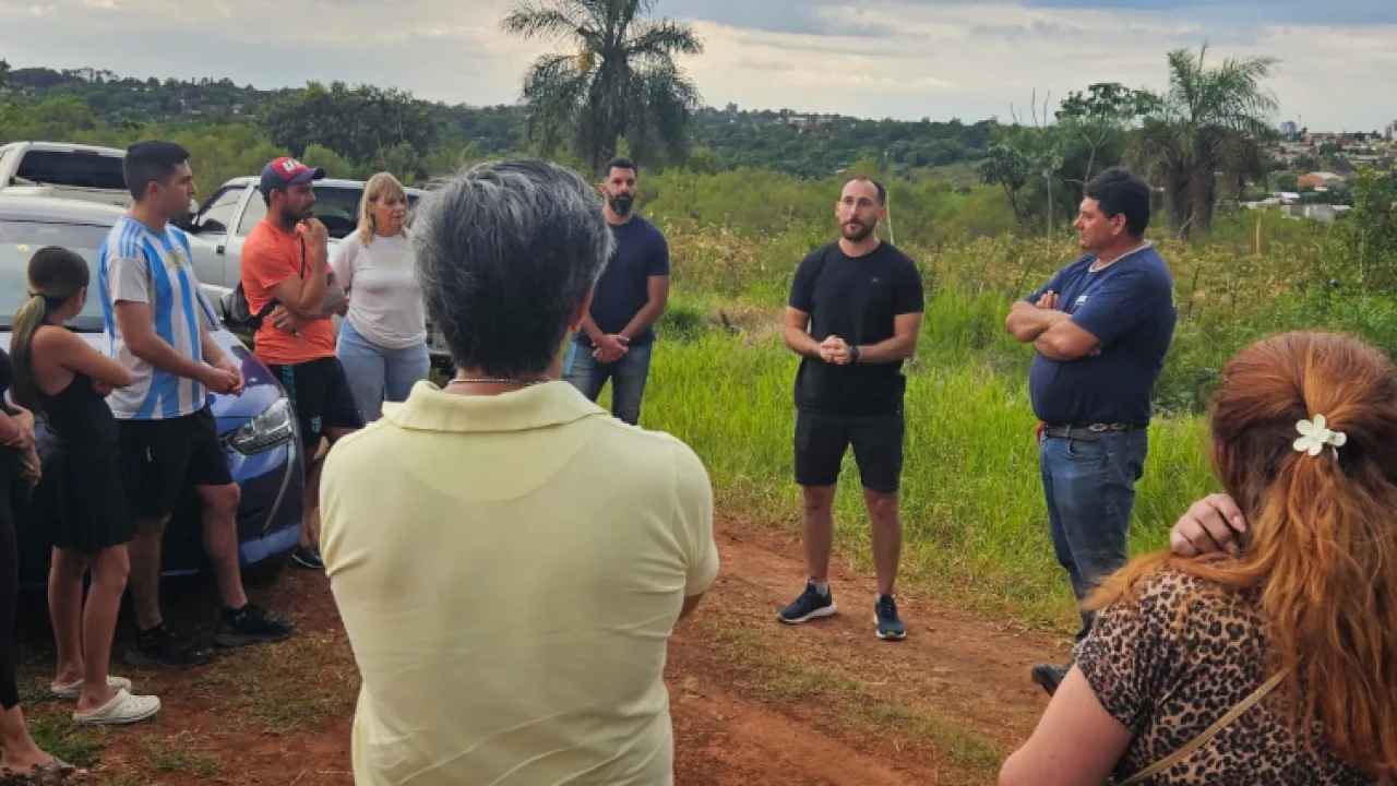 Vecinos dan los primeros pasos para consolidar un nuevo barrio en Oberá