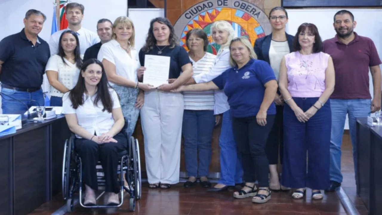 Aprobaron la nominación de la plaza “Peregrinos de la Esperanza” en Villa Marttos
