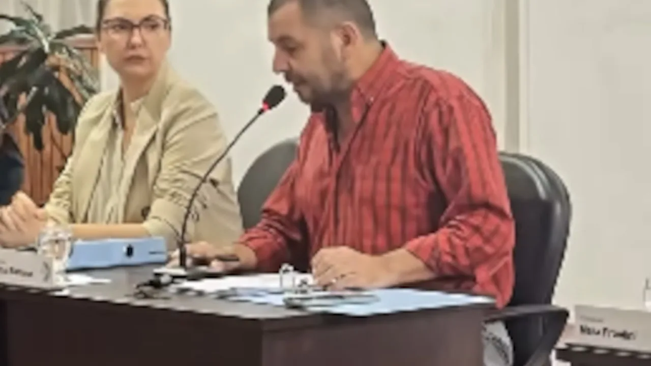 “Los salarios docentes están por debajo de la línea de pobreza”