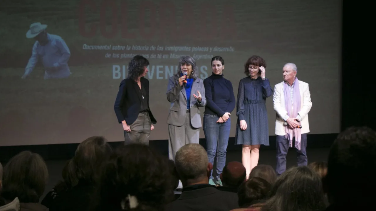 Cine, mates y recuerdos, la noche en que la historia polaca emocionó al Parque