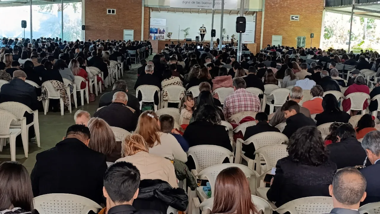 Los testigos de Jehová se reúnen en Oberá para su convención anual "Felices para siempre"